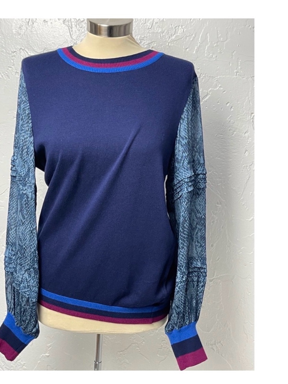 Anthropologie Celina Snakeskin pullover M